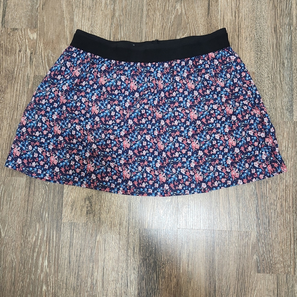 Old Navy Pull On Navy Floral Skirt Size Large